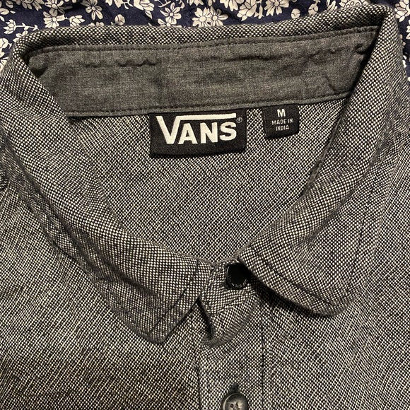 3 mens bundle shorts medium : Hobie Vans and Zoo York great condition - Picture 3 of 4